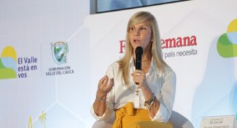 Dilian Francisca Toro fue preseleccionada como mejor gobernadora del país
