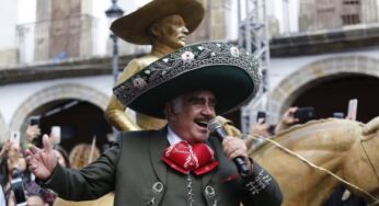 A sus 75 años y Vicente Fernández no pierde su voz