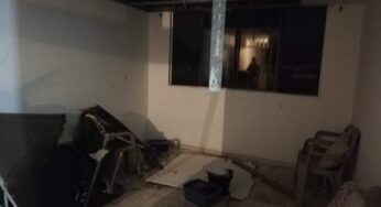 ¡Se le cayó el techo encima a tres personas por la lluvia!