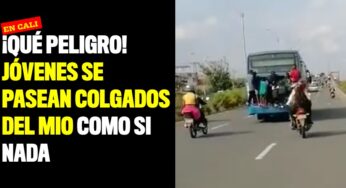 ¡Qué peligro! Jóvenes se pasean colgados del MIO como si nada