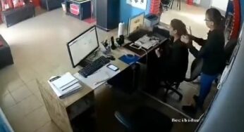 Con cámara oculta, jefe descubrió el porqué sus trabajadoras no rendían