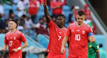 Embolo anotó el gol que le dio la victoria a Suiza sobre Camerún, su país de nacimiento
