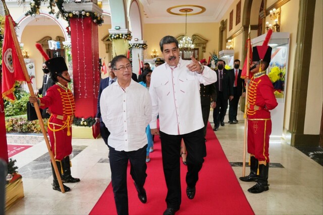 Así va la reunión entre Gustavo Petro y Nicolás Maduro