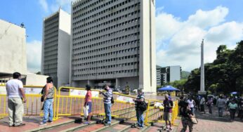 Denuncian presuntos sobrecostos en contrato de la Alcaldía en ayudas a ediles