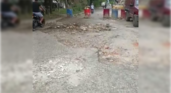 La comunidad del barrio El Diamante cerró una calle por la cantidad de huecos
