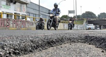 Concejales reclaman a la Alcaldía atender el estado de la malla vial de la ciudad