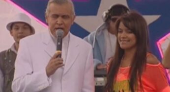 VIDEO: con crocs, Karol G pisó por primera vez una tarima