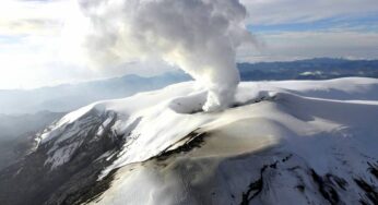 Declaran calamidad pública en Manizales por posible erupción del volcán Nevado del Ruiz