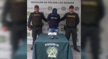 Hombre fue capturado dentro de una barbería con un arma de fuego