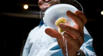 Cárcel para mujer extranjera que drogaba a hombres y los robaba