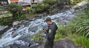 Video: cuatro personas quedaron atrapadas en Pance por aumento de caudal del río