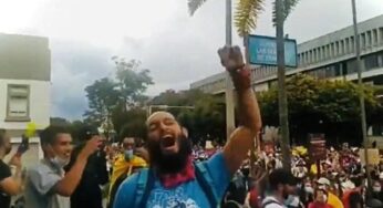 Imputan cargos a coronel en retiro por amenazas a Lucas Villa