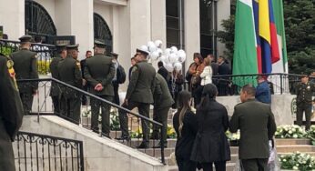 La bandera de Colombia no estuvo en el entierro de Óscar Dávila
