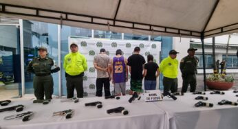Cogieron a 64 personas e incautaron 36 armas de bandas que vendían droga en sitios turísticos de Cali, ¡entre ellos el Bulevar!