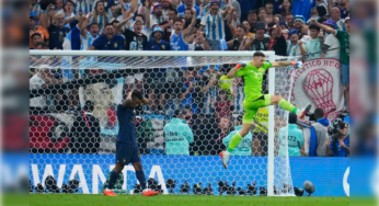 La burla del Dibu Martínez por los cambios en el reglamento que implementará la Fifa