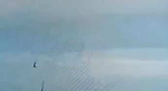 En video quedó registrado el momento exacto de la caída de la avioneta de la Fuerza Aérea en plena calle de Cali