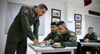 Un arduo camino atravesaron los alféreces Piza, Sáez y Reyes para convertirse en pilotos de helicóptero militar