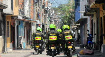 Policía frustra violento asalto en Cali y rescata a familia que había sido amordazada en su casa